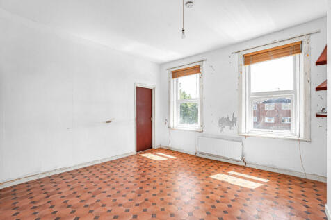 Reception/Kitchen