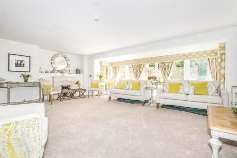 Homeowners Lounge.jpg