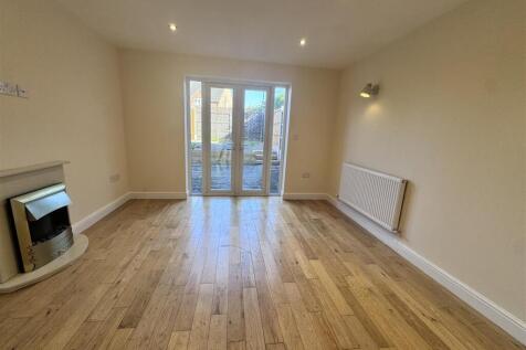 Brough Road, Whinshill photo 4