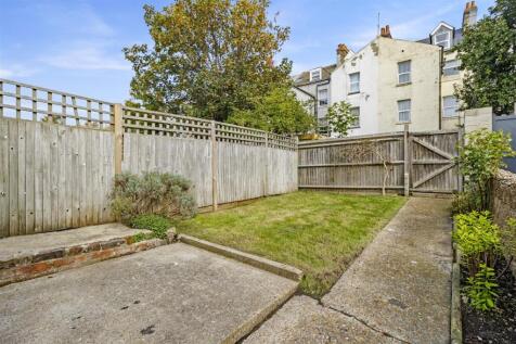 Cornwall Road, Bexhill-On-Sea photo 3