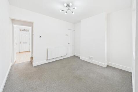 Chesterfield Street, Carlton, Nottingham photo 3