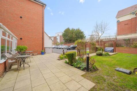 Owners Patio Area - New (1).jpg