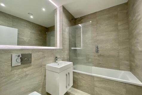 Granton House, Silbury Boulevard photo 4