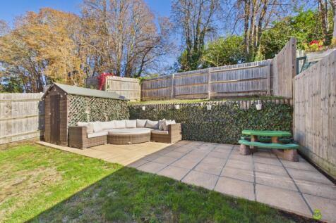 Presented by Clinton at EweMove Bexleyheath and Da