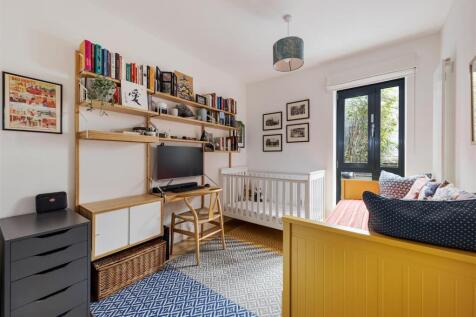 Threaders Apartments E2