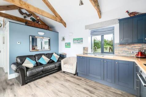 Stonie Broke Barn Kitchen