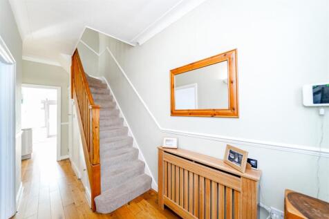 76 Roberts Road-14.jpg