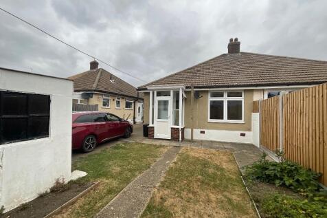REAR GARDEN approx 40ft