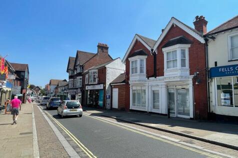 32 High Street 2.jpeg