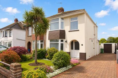 3 bed semi-detached house for sale