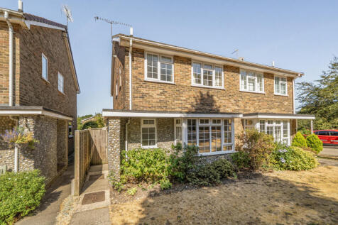 Pulborough, RH20 - property photo