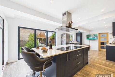 Blounts Court Road, Sonning Common, Reading, Oxfordshire, RG4 photo 4
