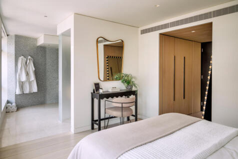 Centre Point Residences Apartment 40 Two Bedroo...