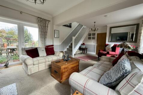 Sitting Room: