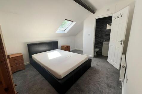 Holbrook Lane, Coventry , Room 2 photo 3
