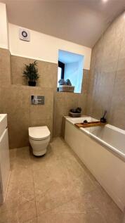 Croydon Road, Caterham, Surrey, CR3 photo 4