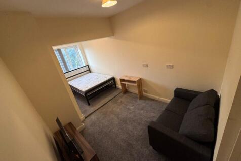 Room 2, Railway House, Balm Road, Hunslet, Leeds, LS10 2HU photo 3
