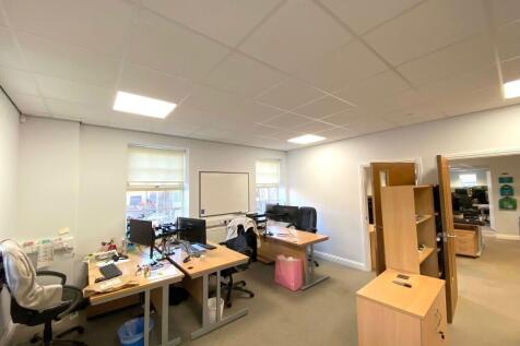 Office to rent Image 5