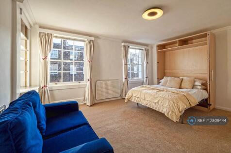 Bedroom/Sitting Room 