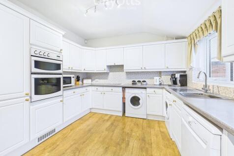 Breakfast Kitchen...