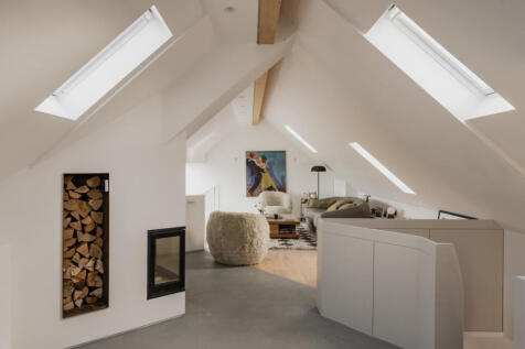 243507 - Seven Whistlers, Salthouse-19.jpg