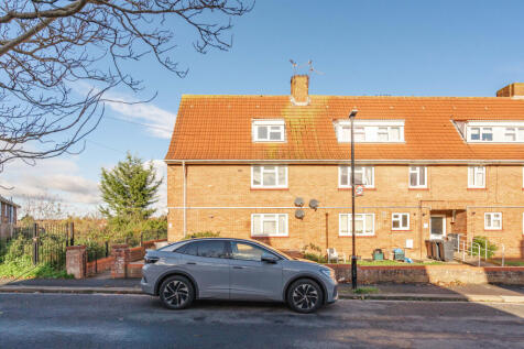 Bristol, BS14 - property photo