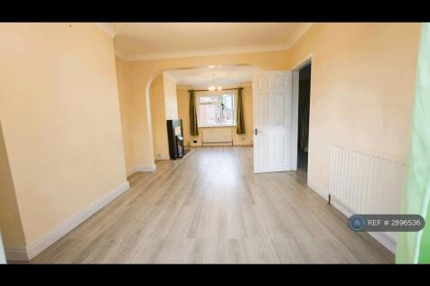 Living &amp; Dining Room