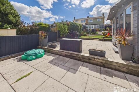 CAM02842G0-PR0416-STILL068.jpg