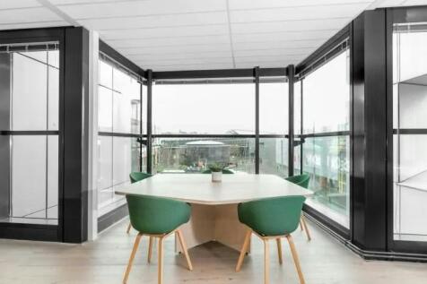 Regus_ArenaBoulevard_Amsterdam_Netherlands_BusinessLounge.jpg