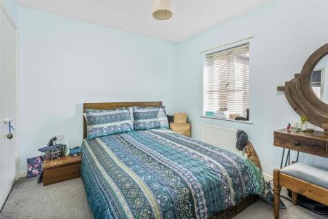 27 Lord Grandison Way, Banbury-21.jpg