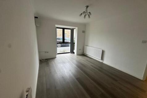 WhatsApp Image 2025-10-15 at 11.31.41 (1).jpeg