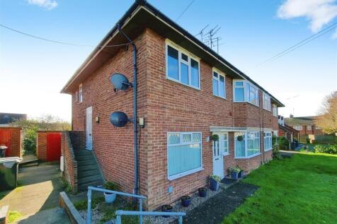 www.primechoiceproperties.co.uk-Gloucester Crescen