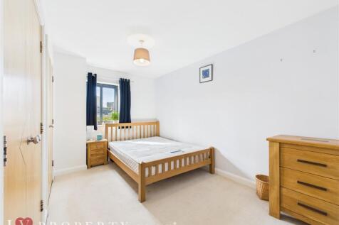 CAM05016G0-PR0106-ST