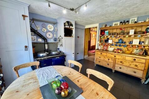 PHOTO-2025-04-13-19-54-20 (4).jpg