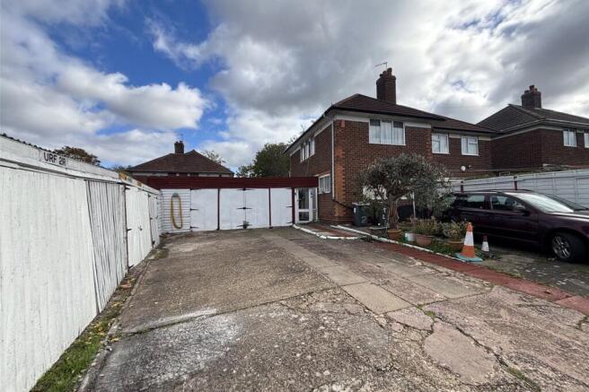 3 bedroom semi-detached house for sale - Napton Grove, Birmingham, West Midlands, B29