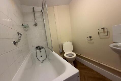 Beaconsfield Parade, Kimmeridge Road, Mottingham, Bromley, London photo 4