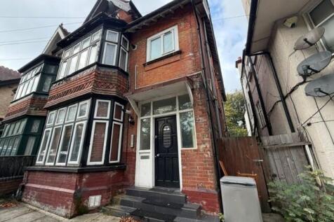Brantwood Road, Luton, Beds photo 3