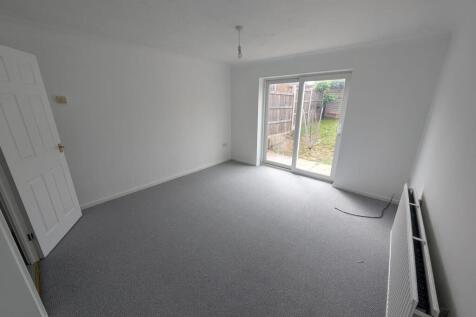 Chiltern Close, Colchester photo 3
