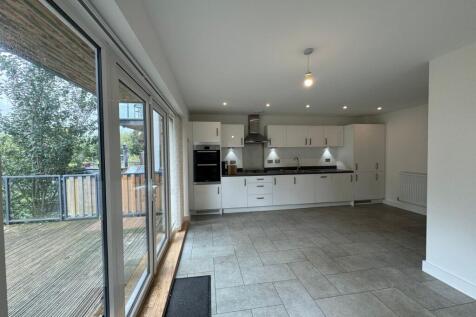 Firepool Crescent, Taunton, TA1 photo 3