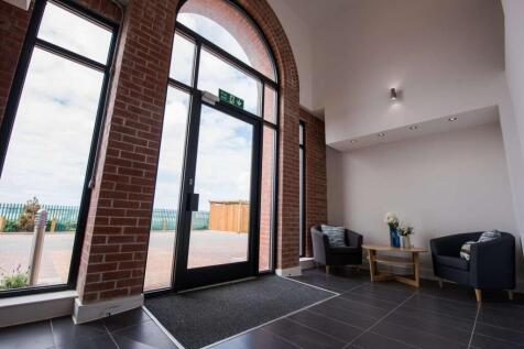 Studio flat on Apartment 111 Roscoe, £950/mo