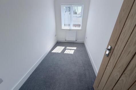 Frearson Close, Eastwood, Nuthall, Nottingham photo 4