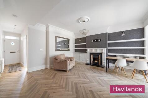 Eversley Park Road-6.jpg