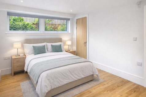 Queens Road, Weybridge, Surrey, KT13 photo 3