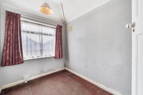 Malvern Way - Bed 3.jpg