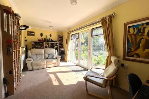 IMG-20250414-WA00...