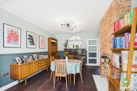 CAM03778G0-PR0235-STILL009