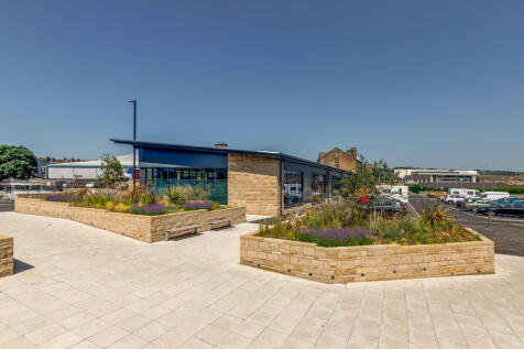 Retail Property (high street) to rent Image 6
