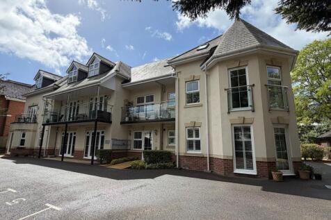8 surrey house new pic main front.jpg