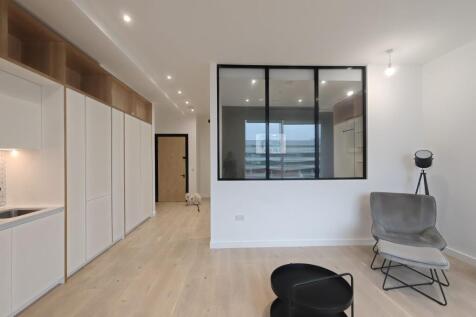 Apt Parkview, Great West Road, Brentford, Hounslow photo 4