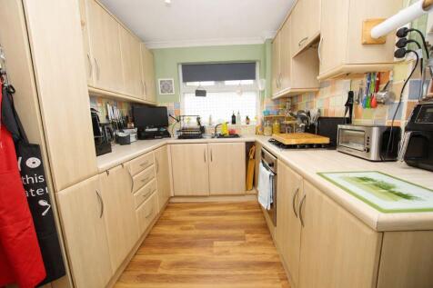 Kitchen/ Breakfast Room